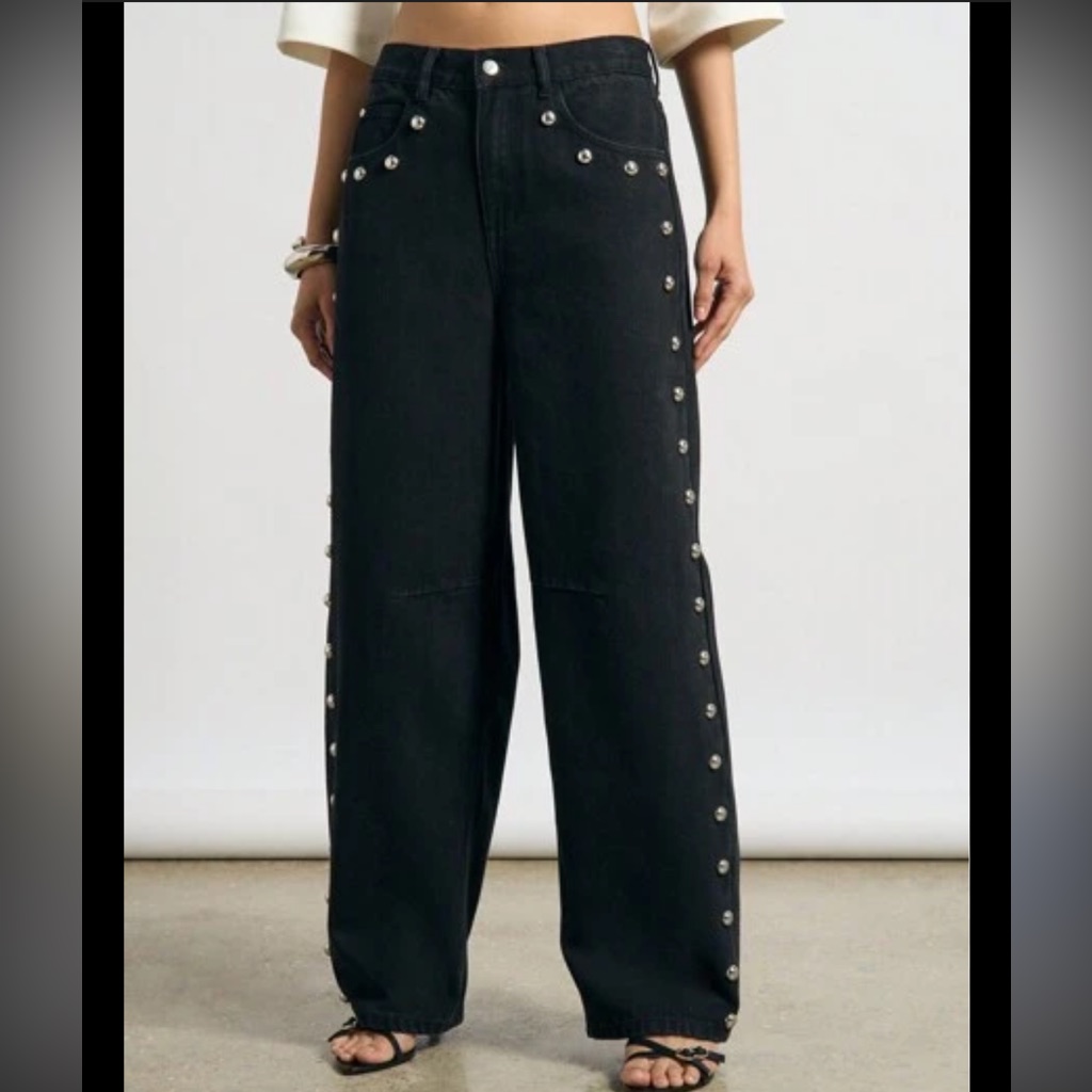 Aiirz Studded Wide Leg Barrel Jeans | Black